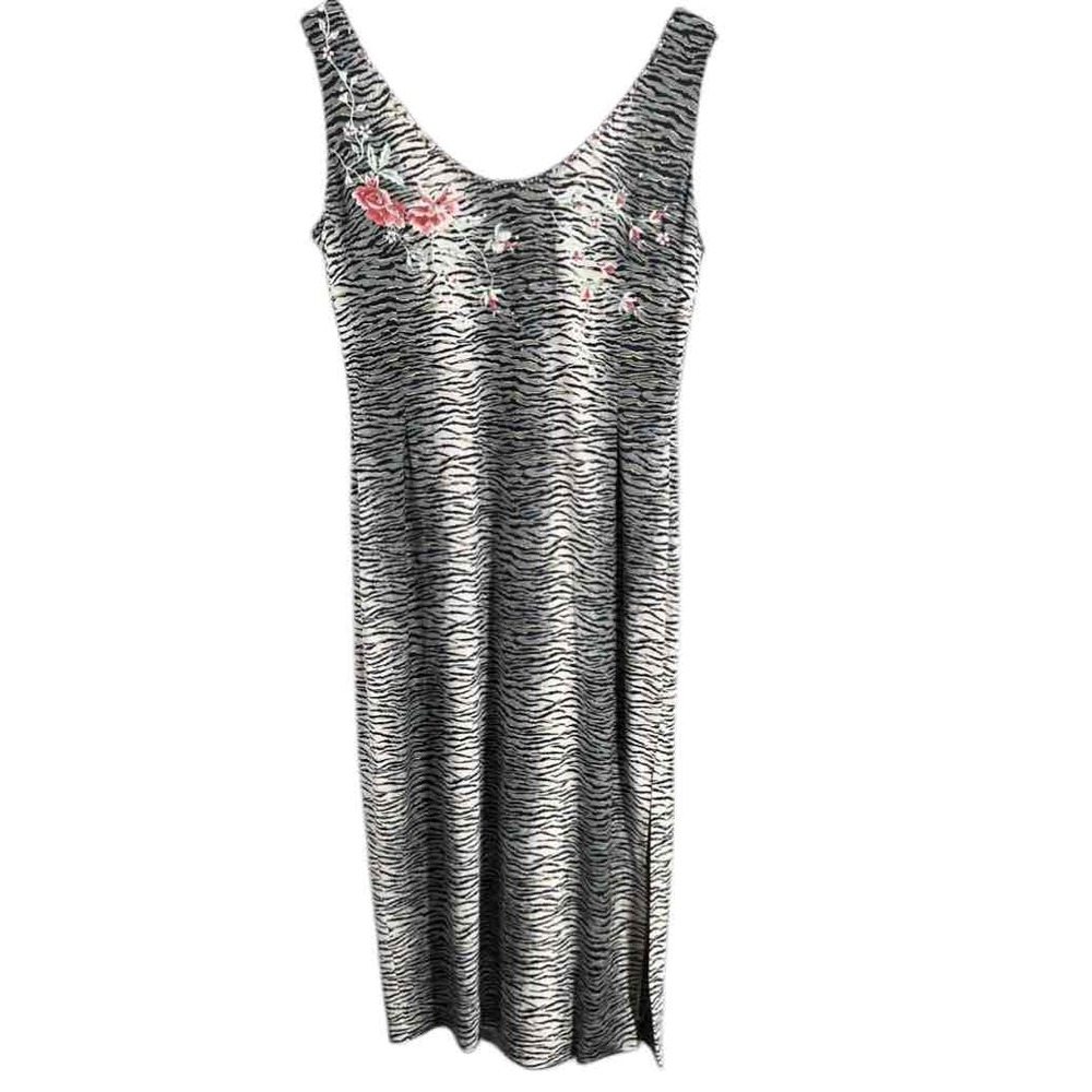 Mandalay Cocktail Dress Gray Animal Print Sequin Floral Embroidery Size 10
